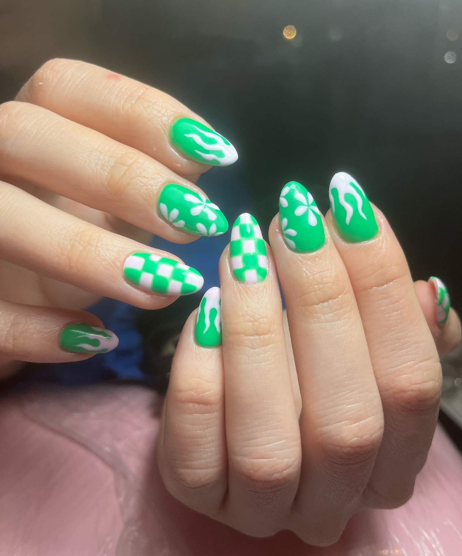 Nails 16